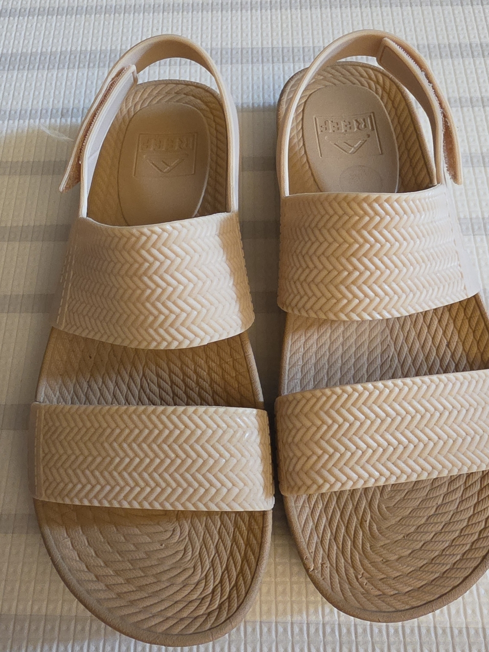 Reef Water Vista Sandals- sz 9